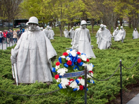 2017-04-06-EWSIS-WashingtonDCTrip-WreathLaying-68.jpg