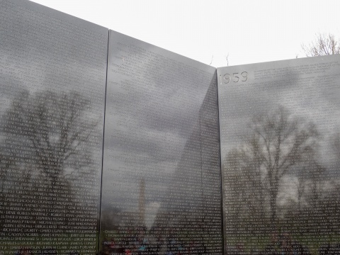 2017-04-07-EWSIS-VietnamMemorial-23.jpg